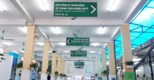 Thi công hệ thống biển chỉ dẫn tại bệnh viện