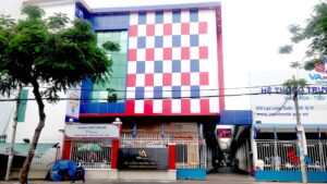 thi-cong-mat-dung-alu-he-thong-9