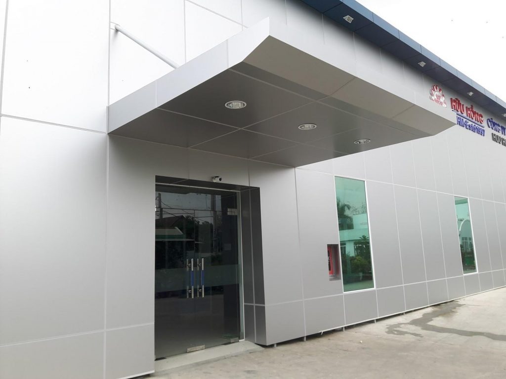 thi-cong-mat-dung-alu-ngoai-troi-4