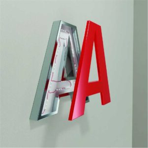 Chữ Mica Chân Nhôm